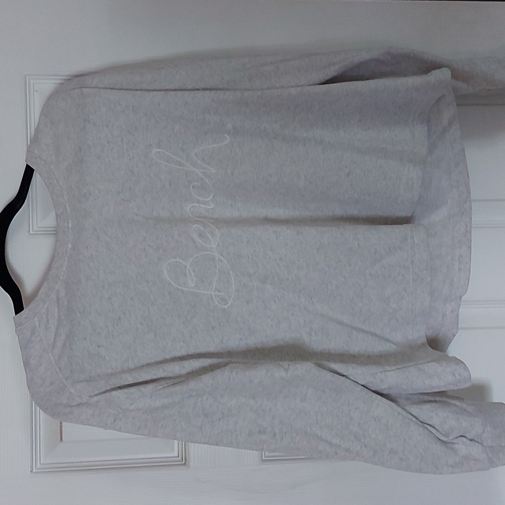 Bench sweater/semi-cropped